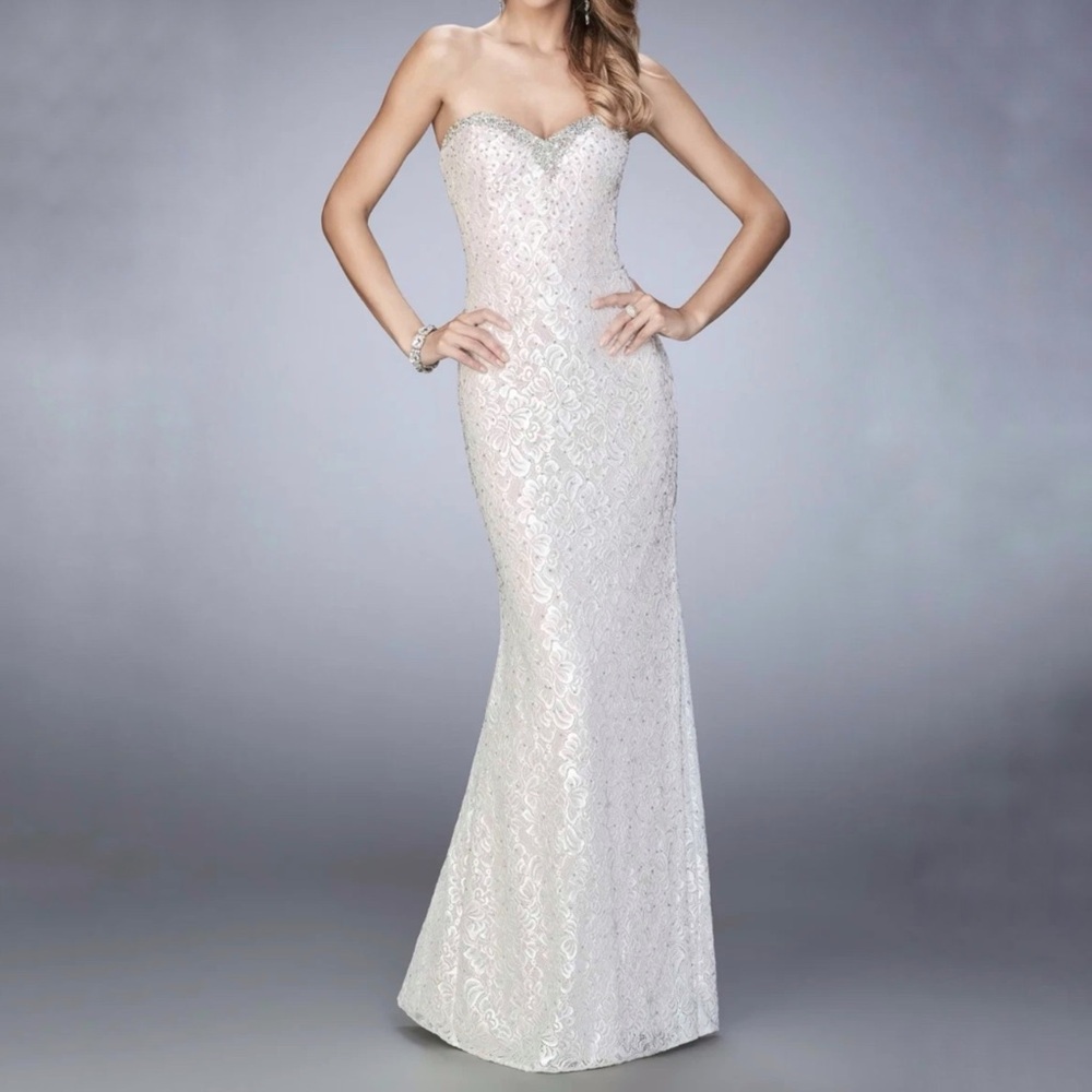 La Femme White Lace Strapless Sweetheart Rhinestone Maxi Dress Size 4